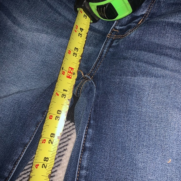 American Eagle Hi-Rise Flare jeans, size 0 long, medium/dark blue wash - Picture 4 of 5